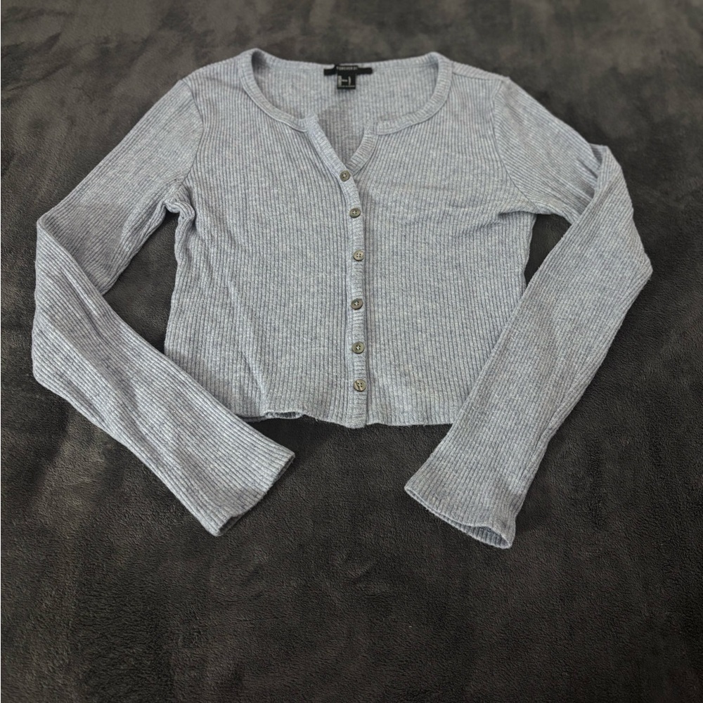 Forever 21 Grey Ribbed Knit Cropped Cardigan Button Front Long Sleeve Top Small
